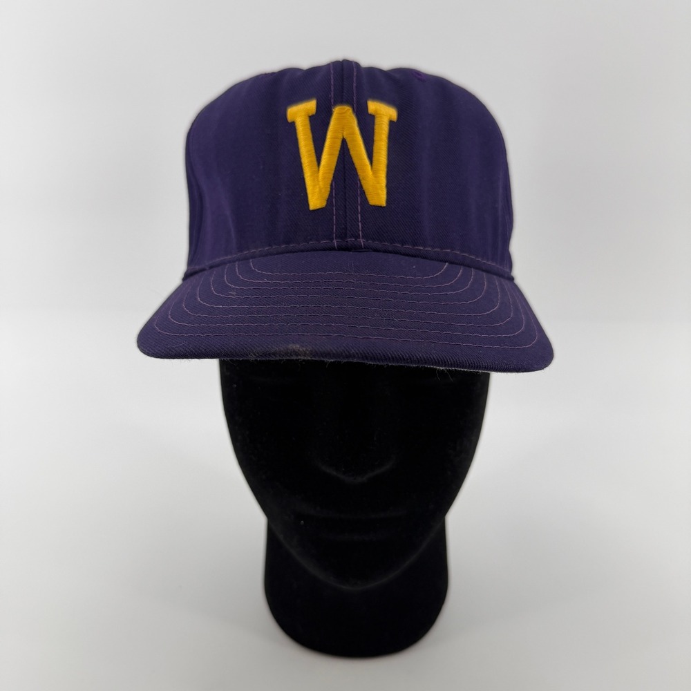 Vintage Pro-Line Cap Washington Huskies Hat Mens 7 1/8 Purple Fitted Made in USA
